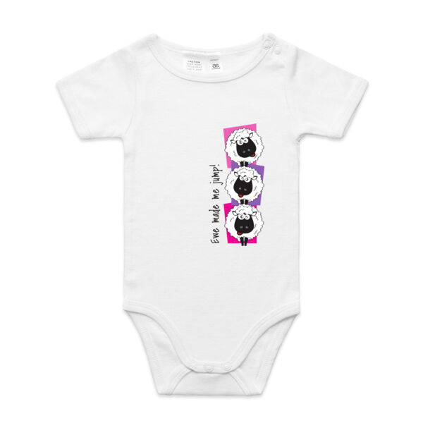 Ewe made me jump Thumbnail